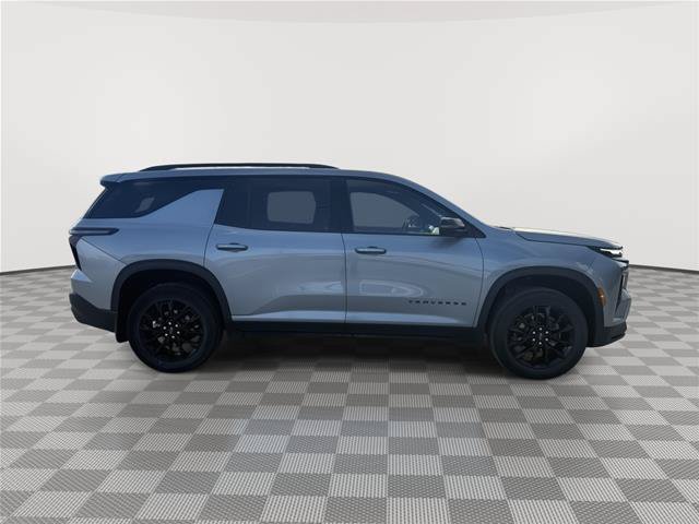Used 2024 Chevrolet Traverse LT w/ Midnight/Sport Edition AWD/4WD image 6