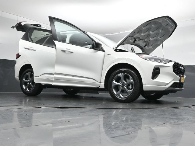 Certified 2024 Ford Escape ST-Line w/ Tech Pack #1 AWD/4WD image 53