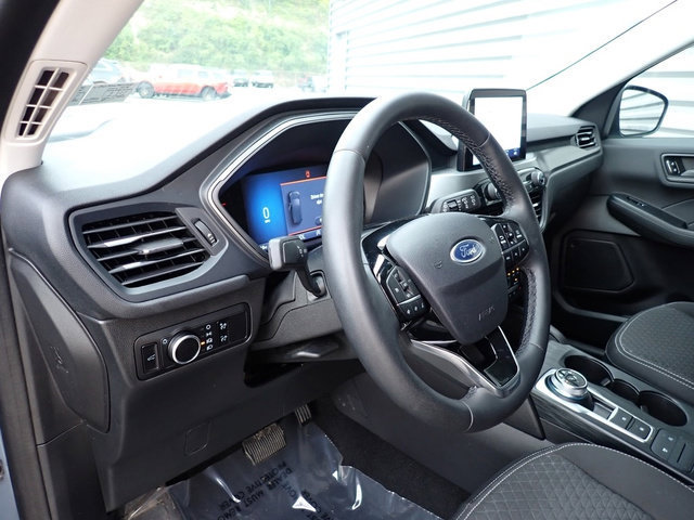 Certified 2023 Ford Escape Active AWD/4WD image 15