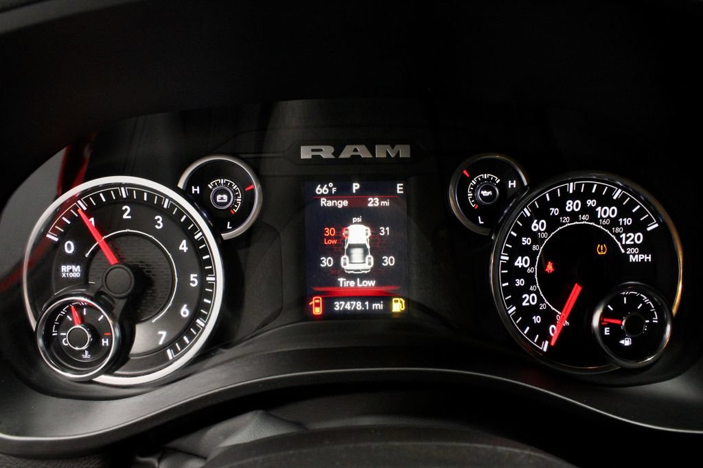 Used 2023 RAM 1500 Big Horn AWD/4WD image 29