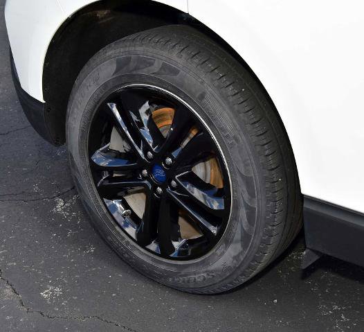 Certified 2020 Ford Edge SEL image 20