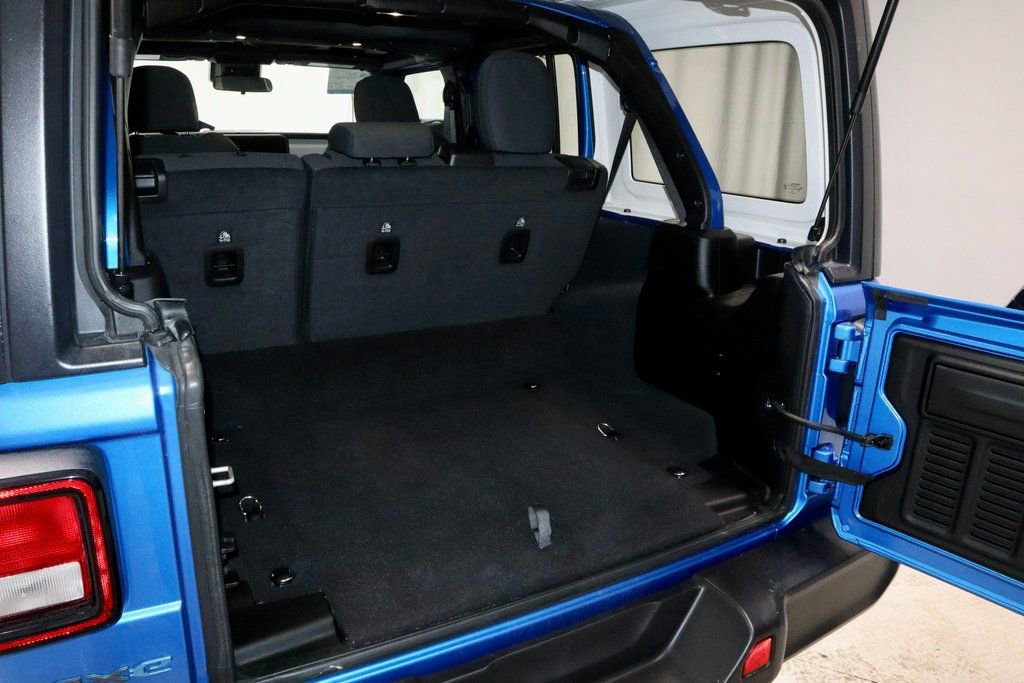 Used 2025 Jeep Wrangler Willys 4xe image 12