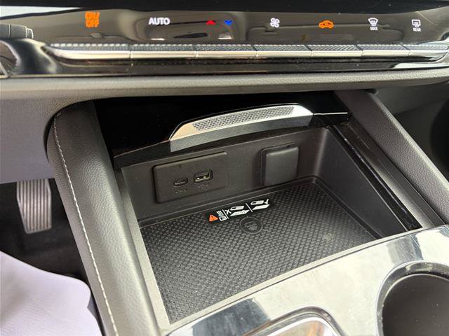 Used 2024 Buick Envision Preferred AWD/4WD image 20