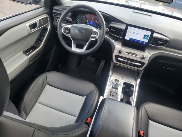 Certified 2023 Ford Explorer XLT w/ Equipment Group 202A image 33