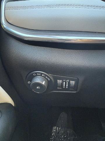Used 2024 Jeep Compass Limited AWD/4WD image 10