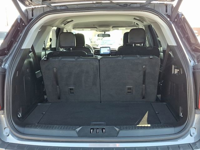 Certified 2023 Ford Explorer XLT w/ Equipment Group 202A image 31