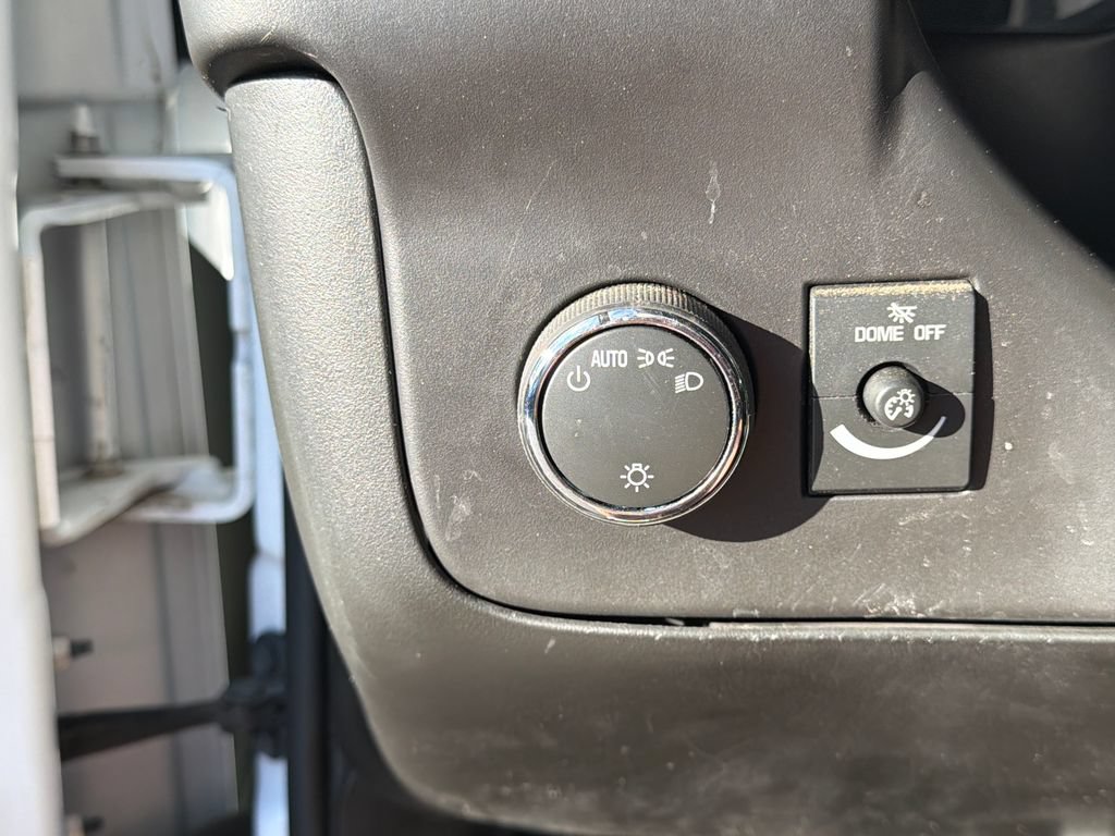 Used 2022 Chevrolet Express 2500 w/ Driver Convenience Package RWD image 12