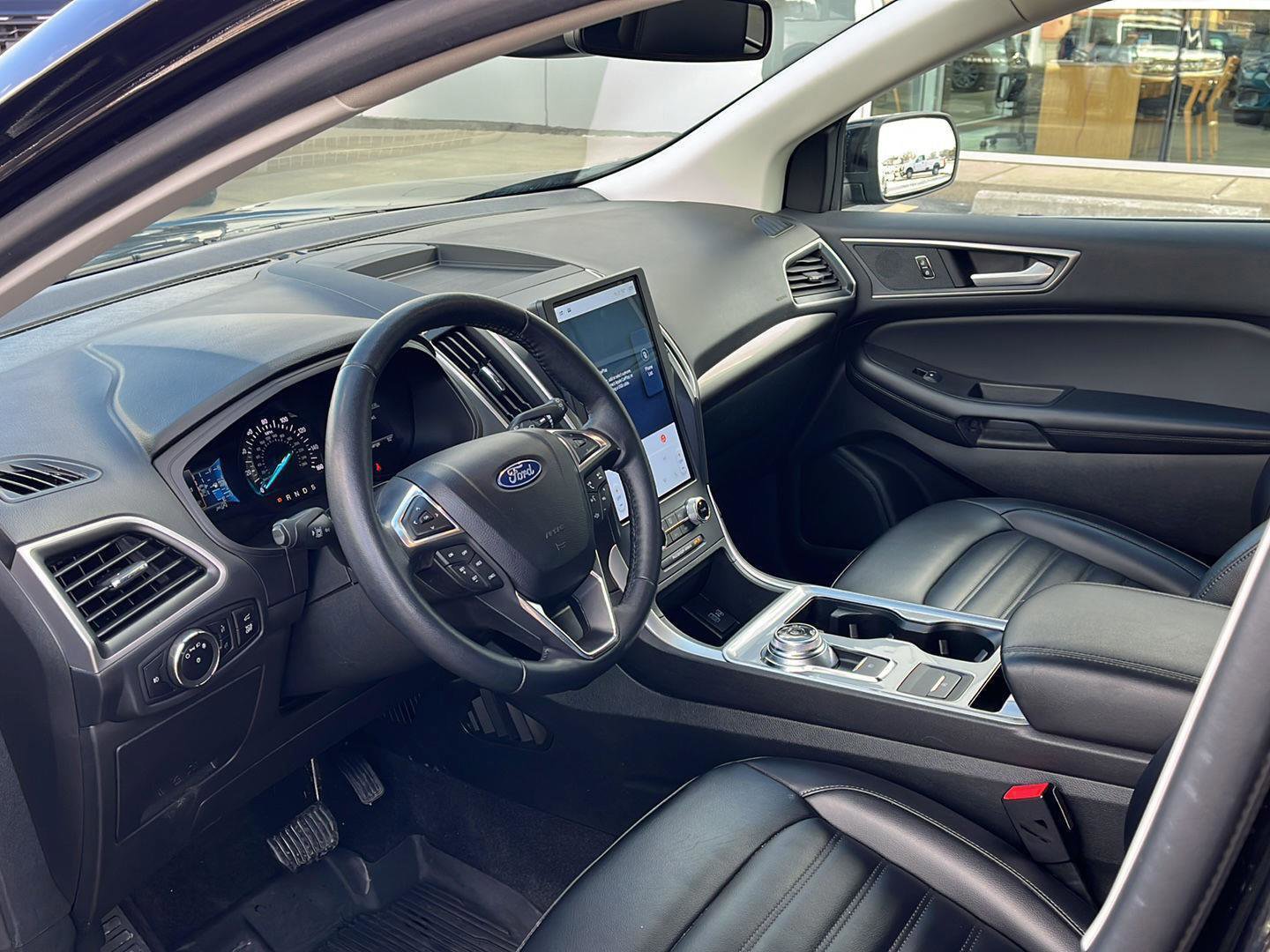 Certified 2024 Ford Edge SEL w/ Convenience Package image 10