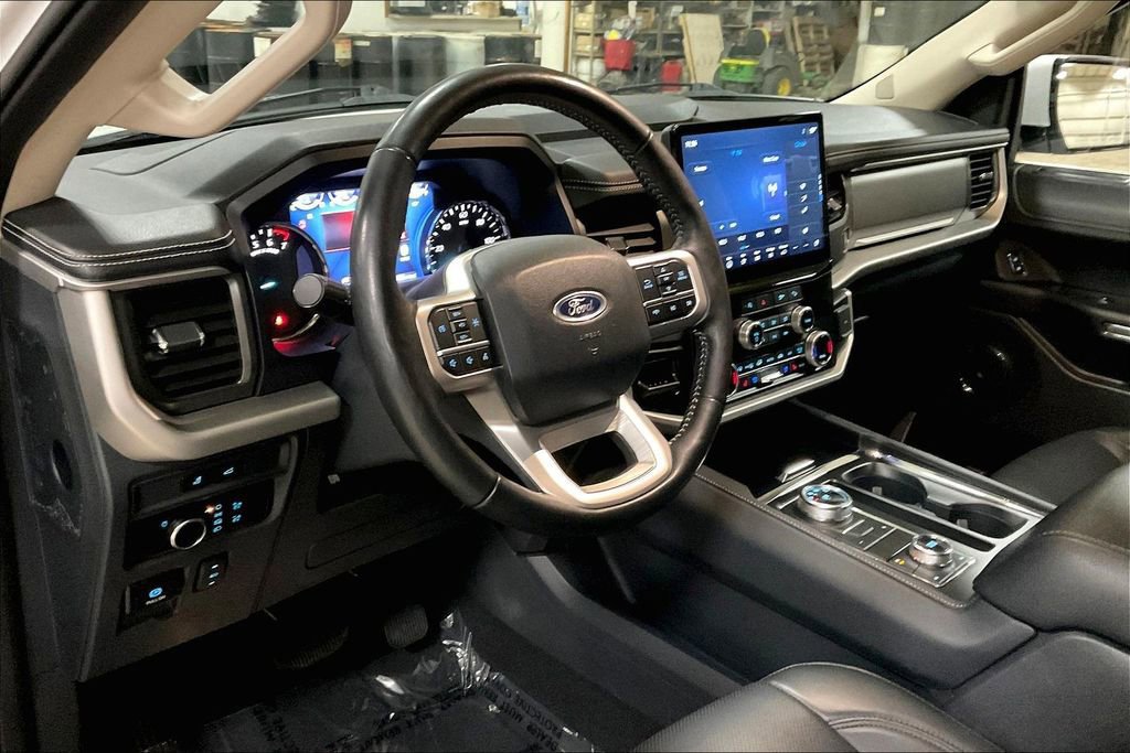 Certified 2024 Ford Expedition Max XLT image 13