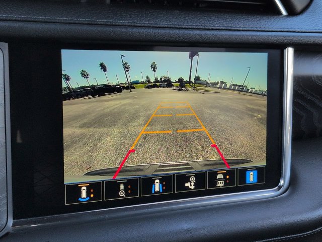 Used 2024 GMC Yukon Denali RWD image 23