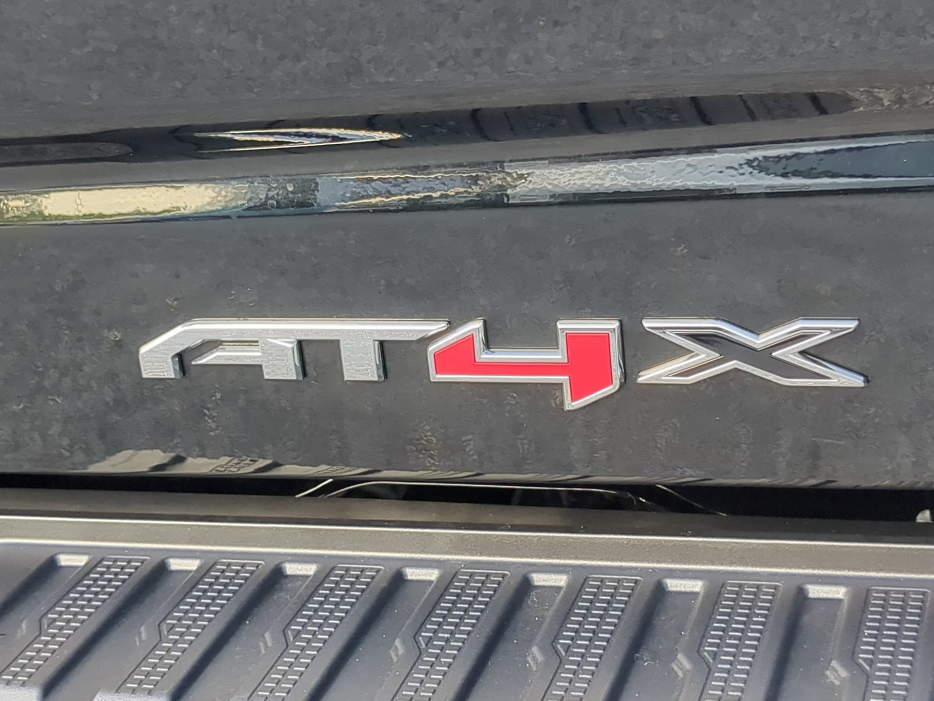 Used 2026 GMC Sierra 1500 AT4X AWD/4WD image 47