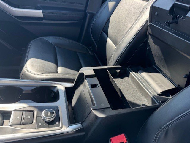 Certified 2023 Ford Explorer XLT w/ Equipment Group 202A image 21