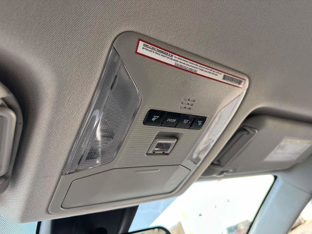 Used 2021 Toyota RAV4 XLE AWD/4WD image 39