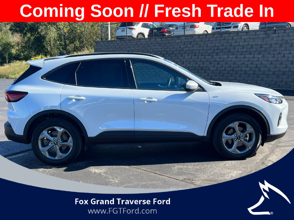 Certified 2025 Ford Escape ST-Line Select AWD/4WD image 43