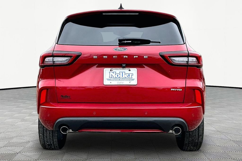 Certified 2023 Ford Escape ST-Line w/ Tech Pack #1 image 3