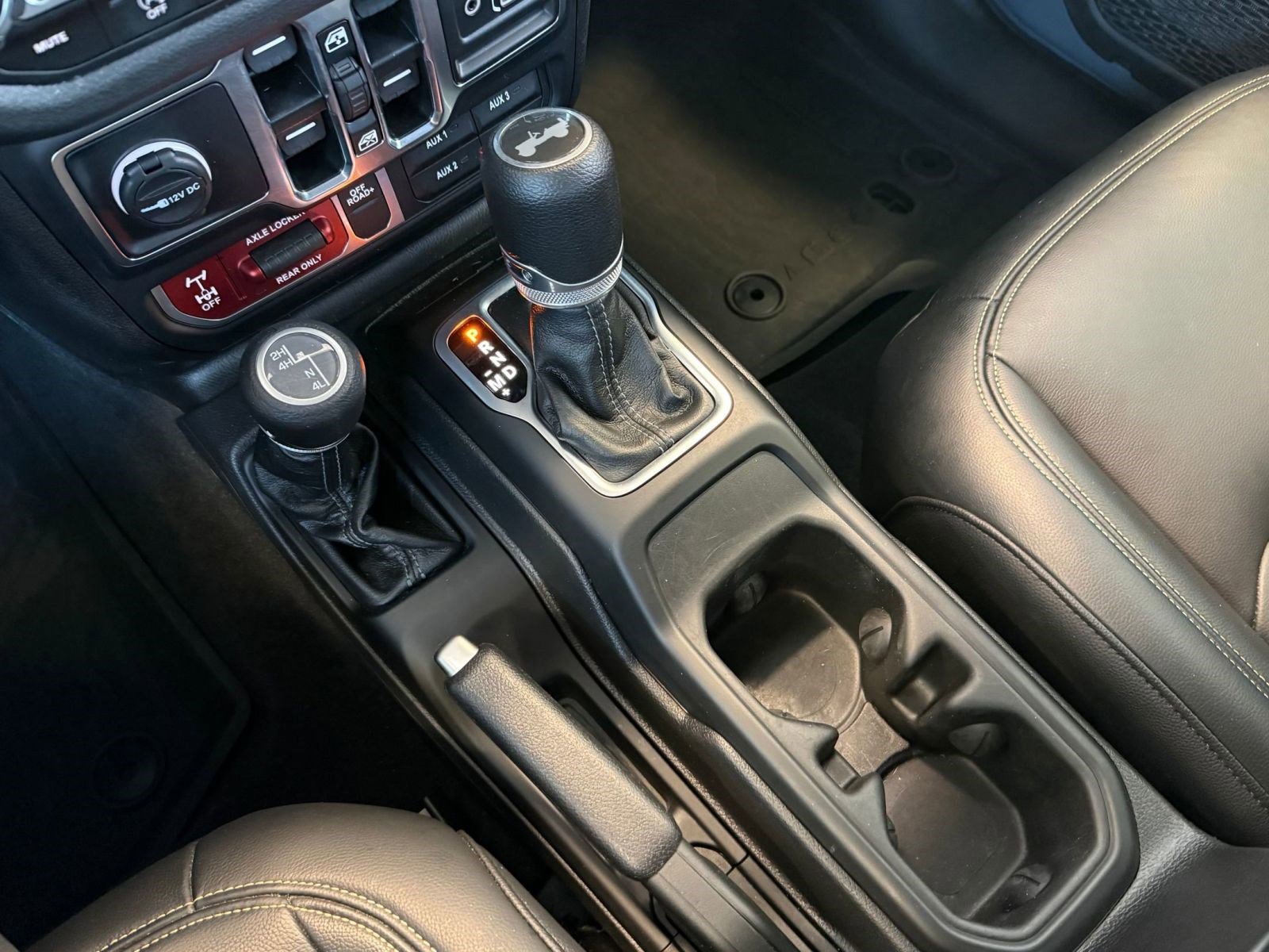 Used 2024 Jeep Wrangler Unlimited Sport AWD/4WD image 20