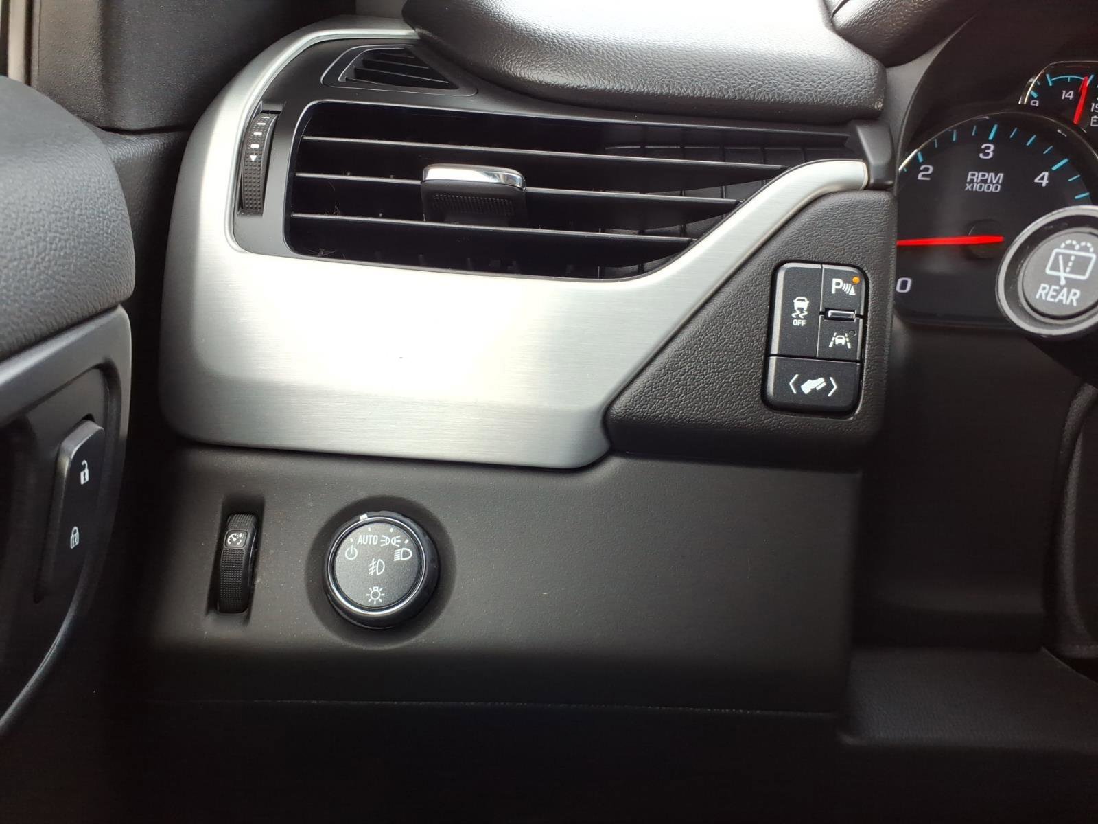 Used 2019 GMC Yukon XL SLT image 16