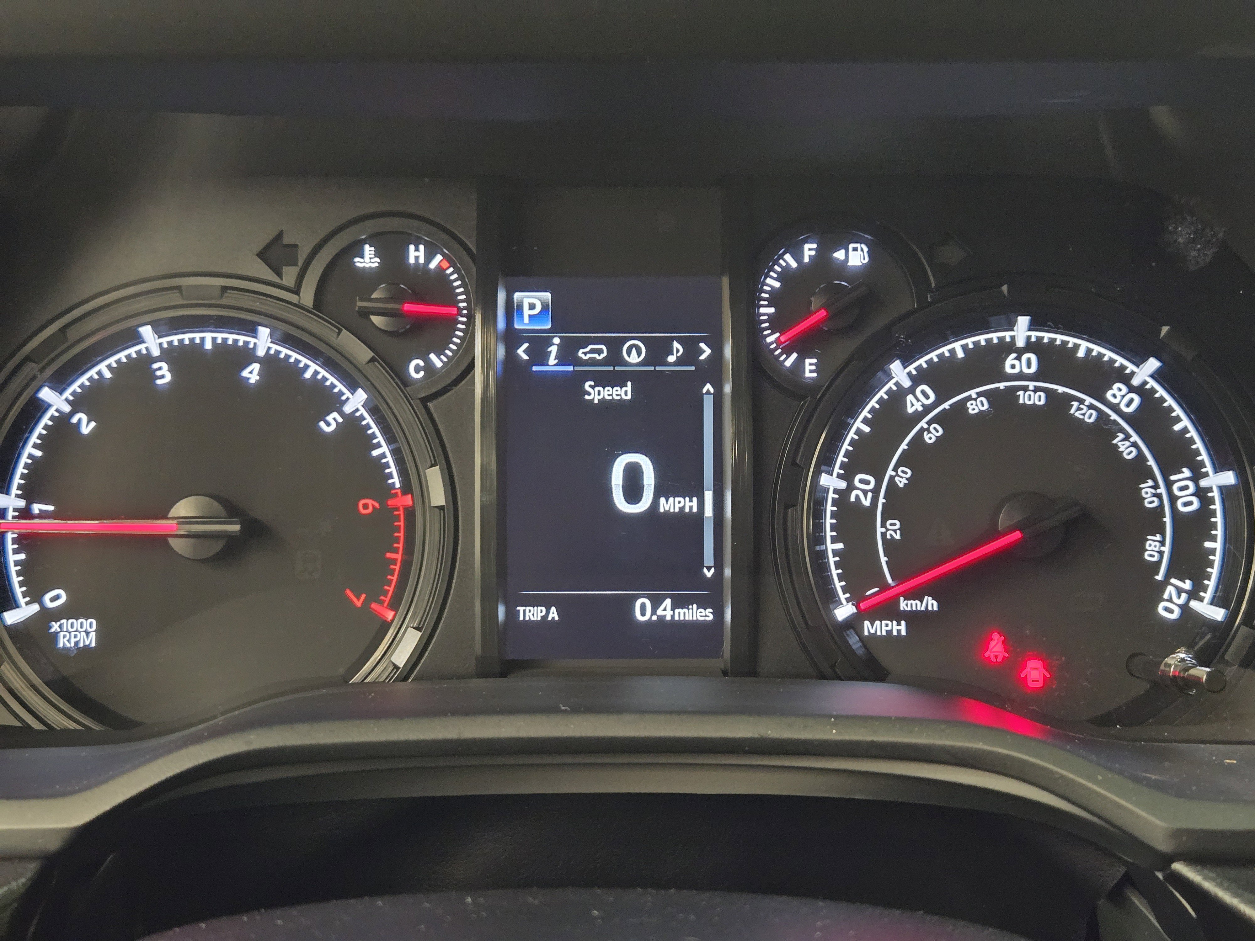 Used 2022 Toyota 4Runner SR5 Premium w/ Moonroof Package RWD image 17