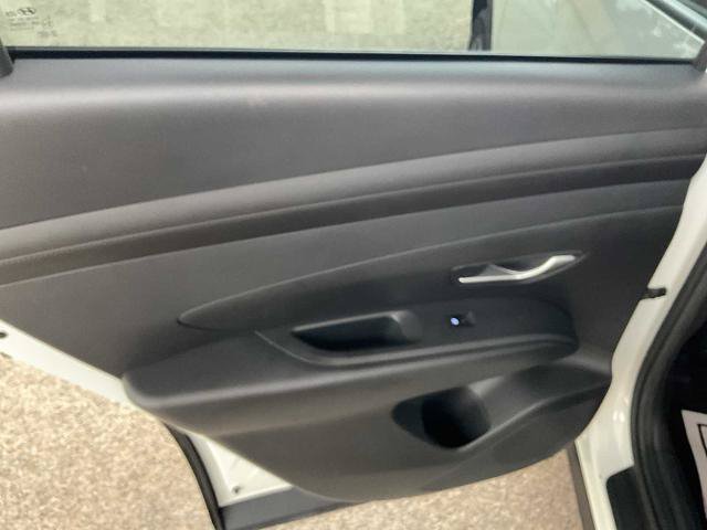 Used 2025 Hyundai Tucson SEL AWD/4WD image 26