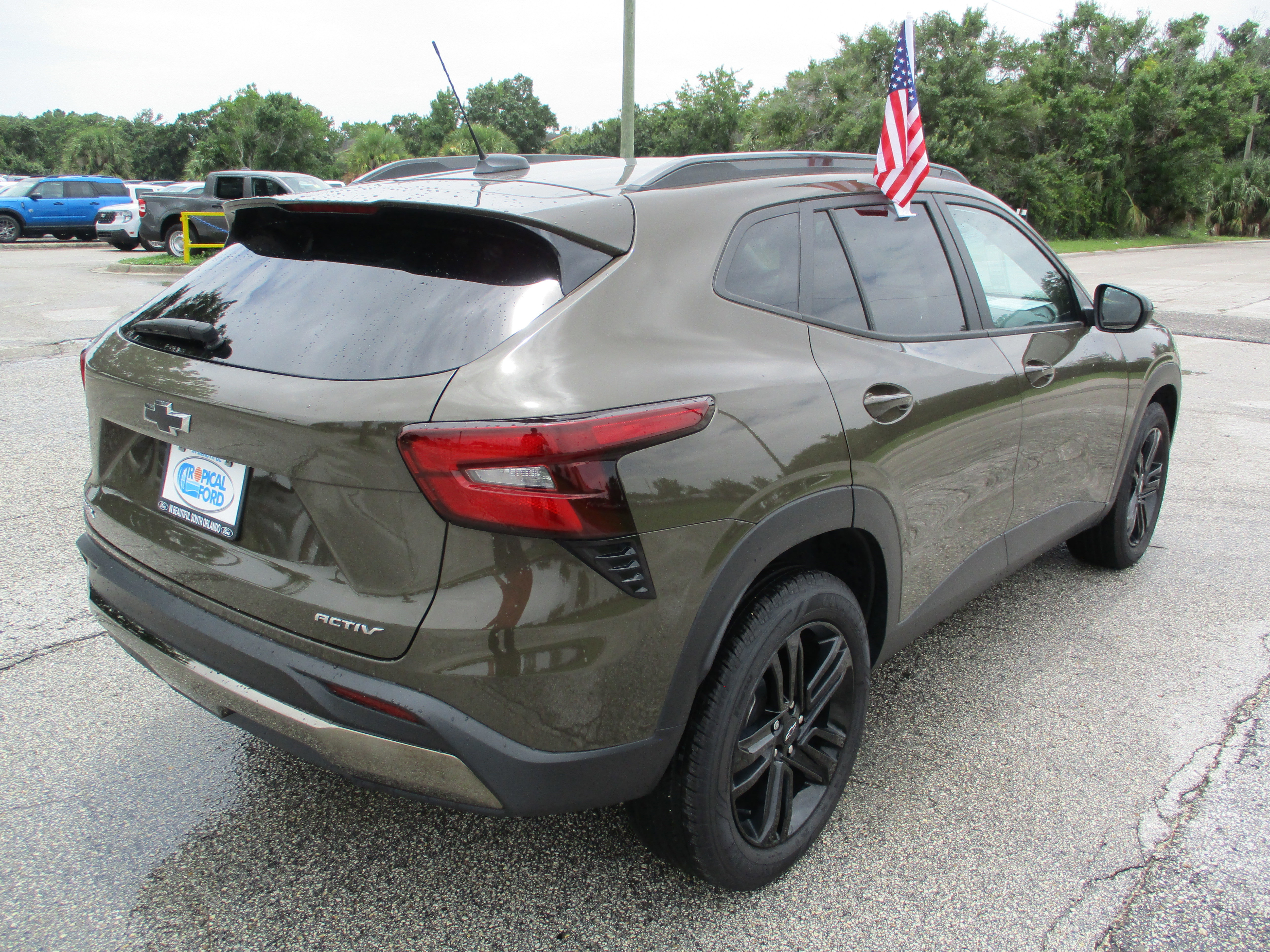 Used 2024 Chevrolet Trax ACTIV w/ Sunroof Package image 5