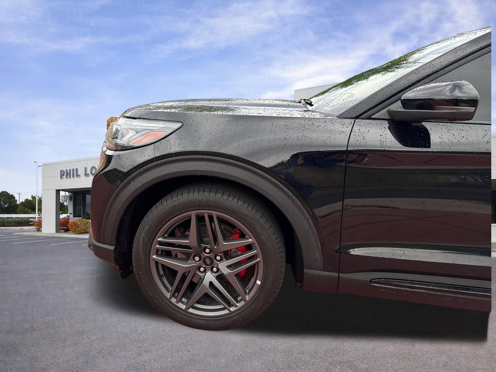 Certified 2025 Ford Explorer ST AWD/4WD image 37