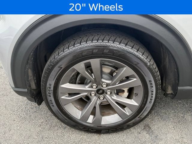 Certified 2021 Ford Explorer XLT w/ Equipment Group 202A AWD/4WD image 24