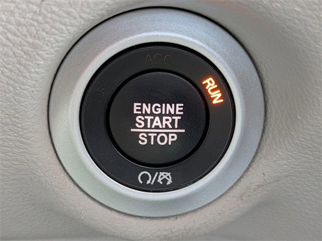 Used 2023 Chrysler Voyager LX image 26