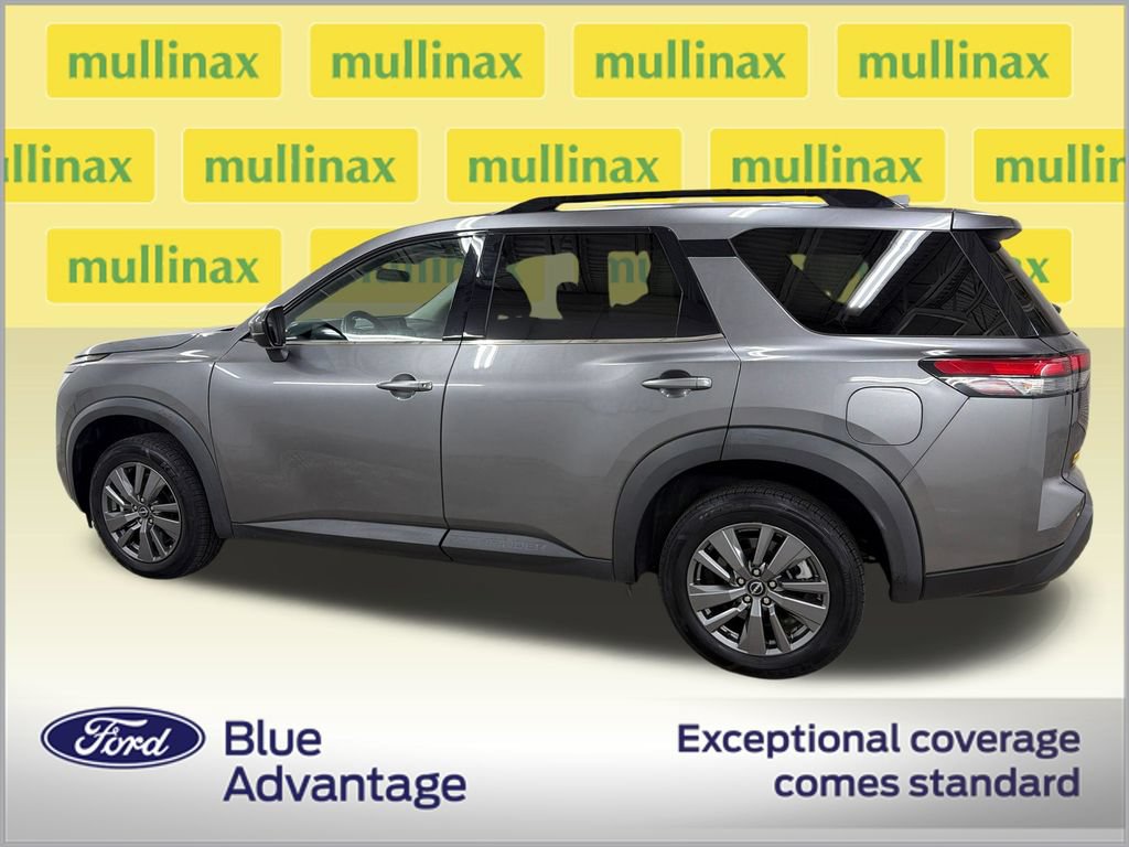 Used 2023 Nissan Pathfinder SV FWD image 11