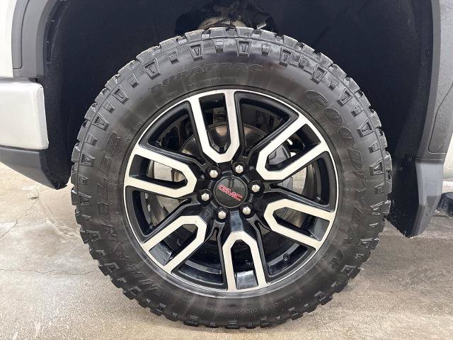 Used 2022 GMC Sierra 1500 AT4 AWD/4WD image 12