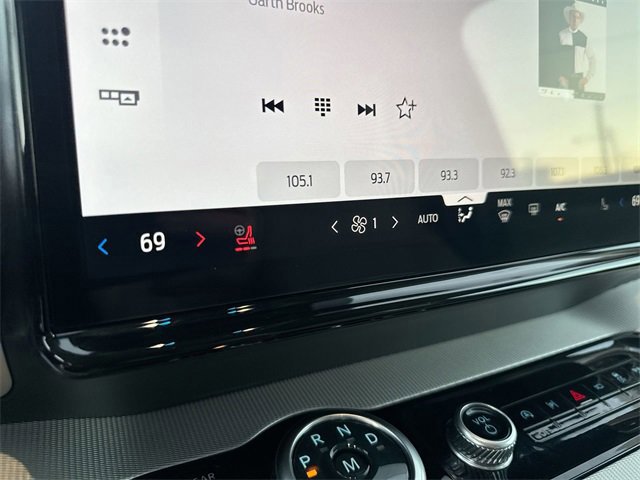 Certified 2025 Ford Expedition Max Active image 22