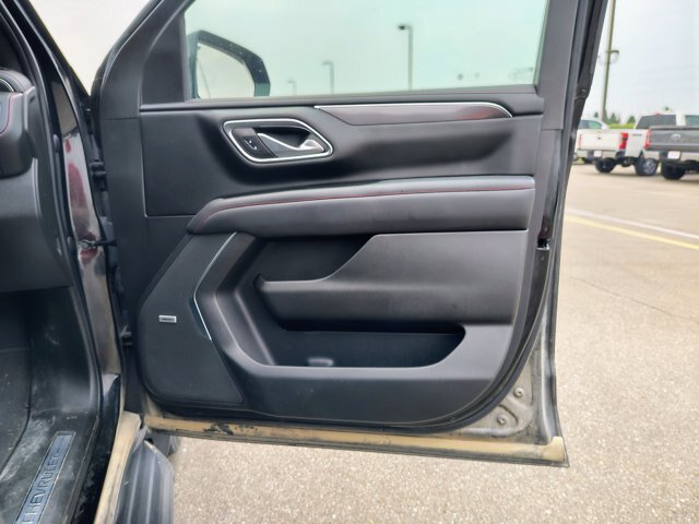 Used 2022 Chevrolet Tahoe RST w/ Sport Performance Package AWD/4WD image 14