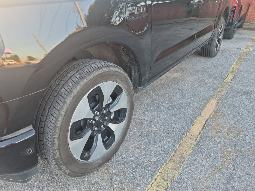 Certified 2023 Ford F150 Lightning Platinum AWD/4WD image 5