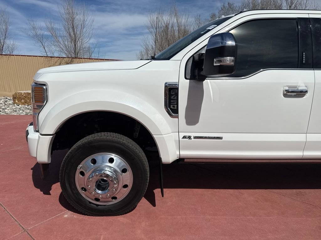 Certified 2022 Ford F450 Platinum w/ FX4 Off-Road Package image 3