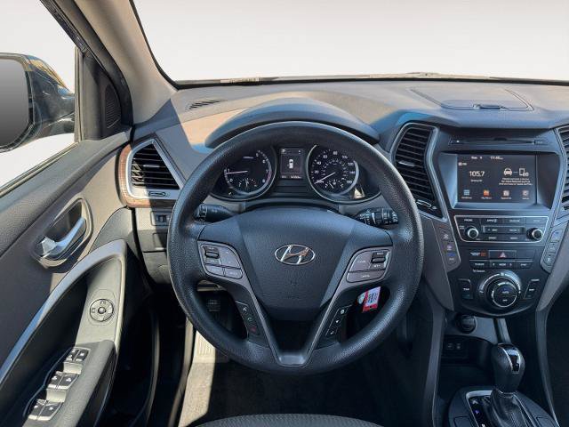 Used 2018 Hyundai Santa Fe SE FWD image 12