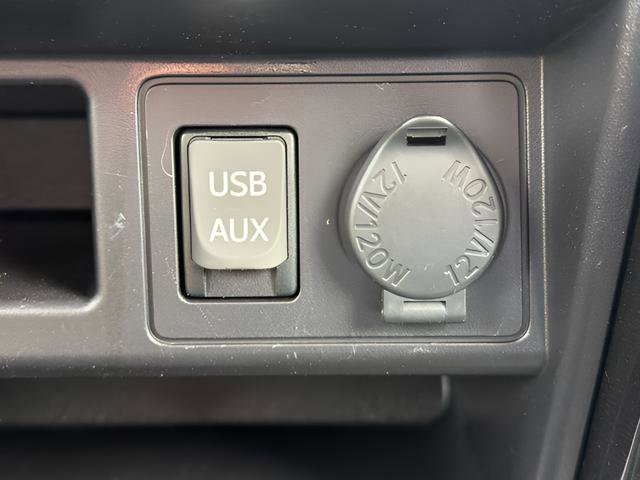 Used 2018 Toyota 4Runner TRD Off-Road Premium AWD/4WD image 4