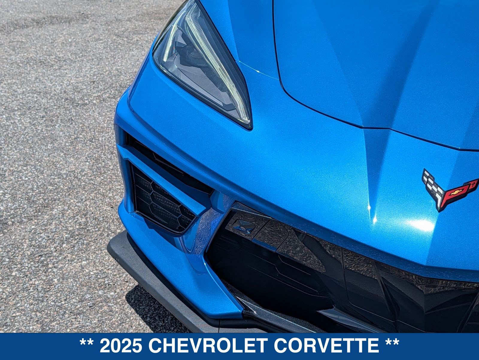 Used 2025 Chevrolet Corvette Stingray Preferred Cpe w/ Z51 Performance Package RWD image 10