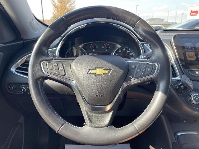 Used 2018 Chevrolet Malibu LT w/ Leather Package image 12