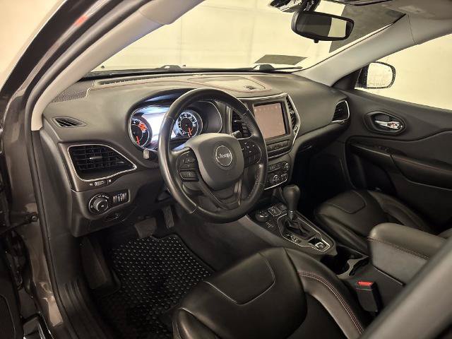 Used 2021 Jeep Cherokee Trailhawk w/ Trailer Tow Group AWD/4WD image 4