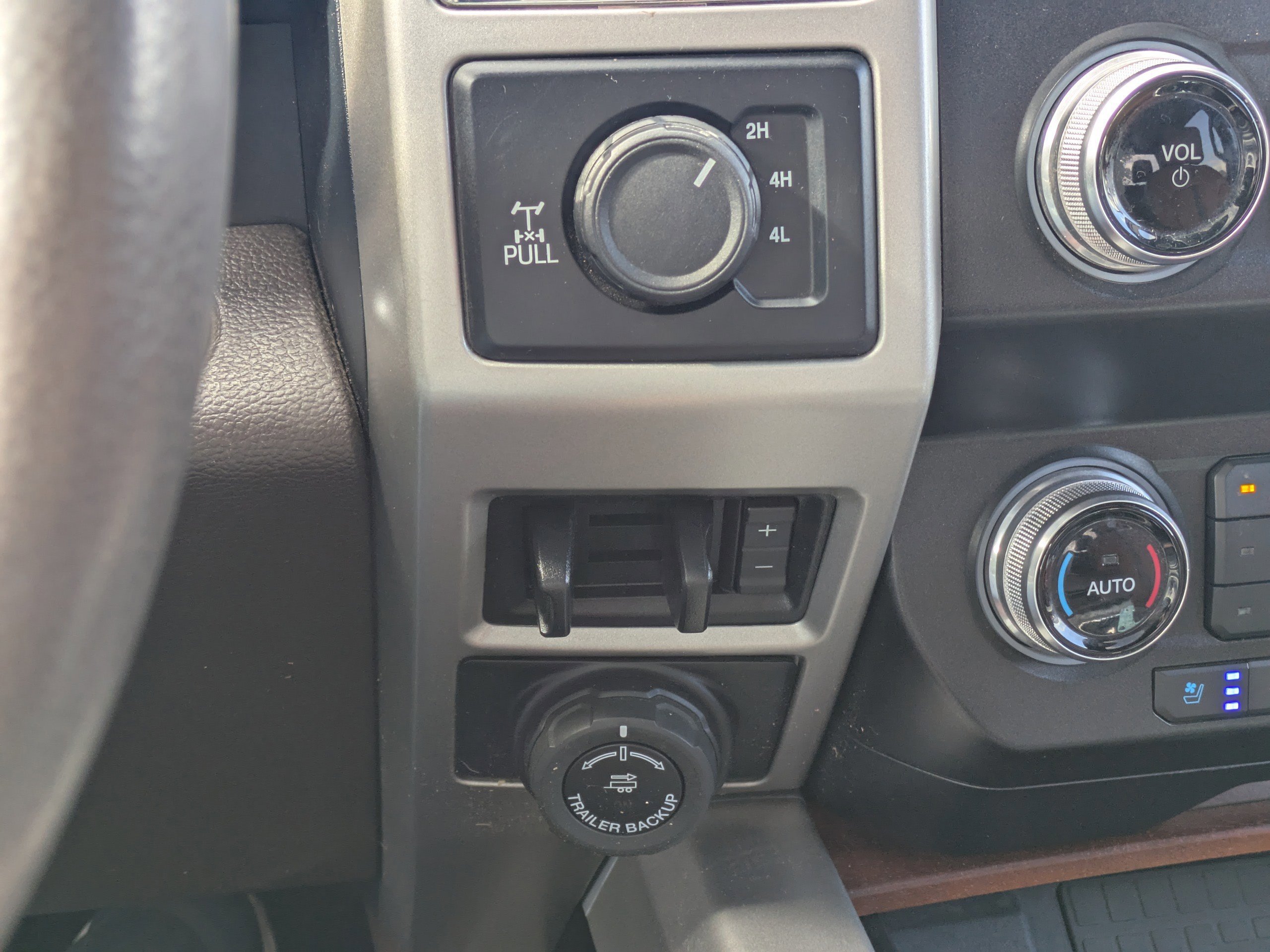 Certified 2020 Ford F250 King Ranch w/ King Ranch Ultimate Package image 31