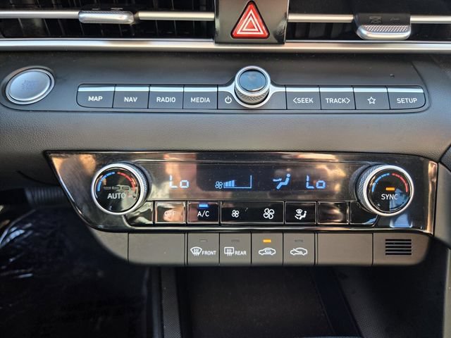 Used 2024 Hyundai Elantra SEL FWD image 24