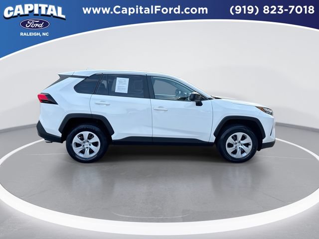 Used 2025 Toyota RAV4 LE AWD/4WD image 9