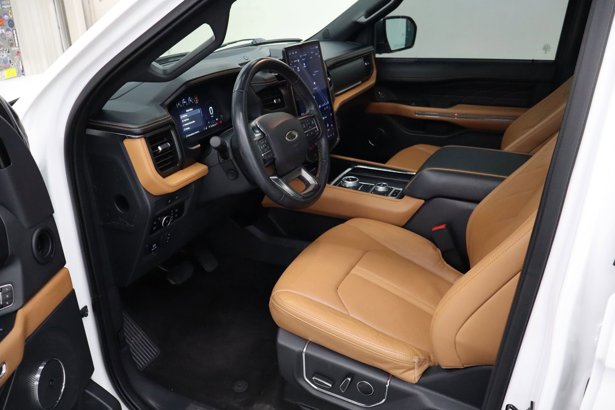 Certified 2023 Ford Expedition Platinum image 26