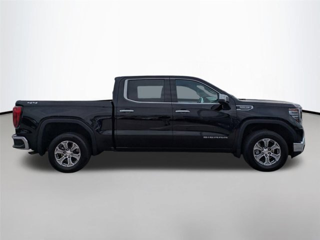 Used 2025 GMC Sierra 1500 SLT AWD/4WD image 4