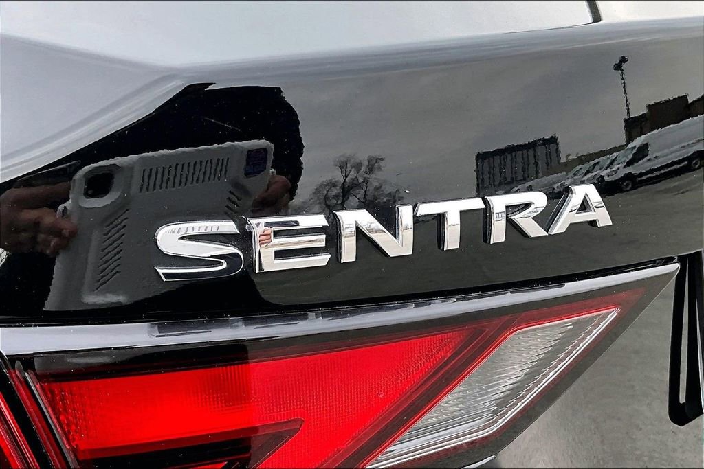 Used 2024 Nissan Sentra SV FWD image 8