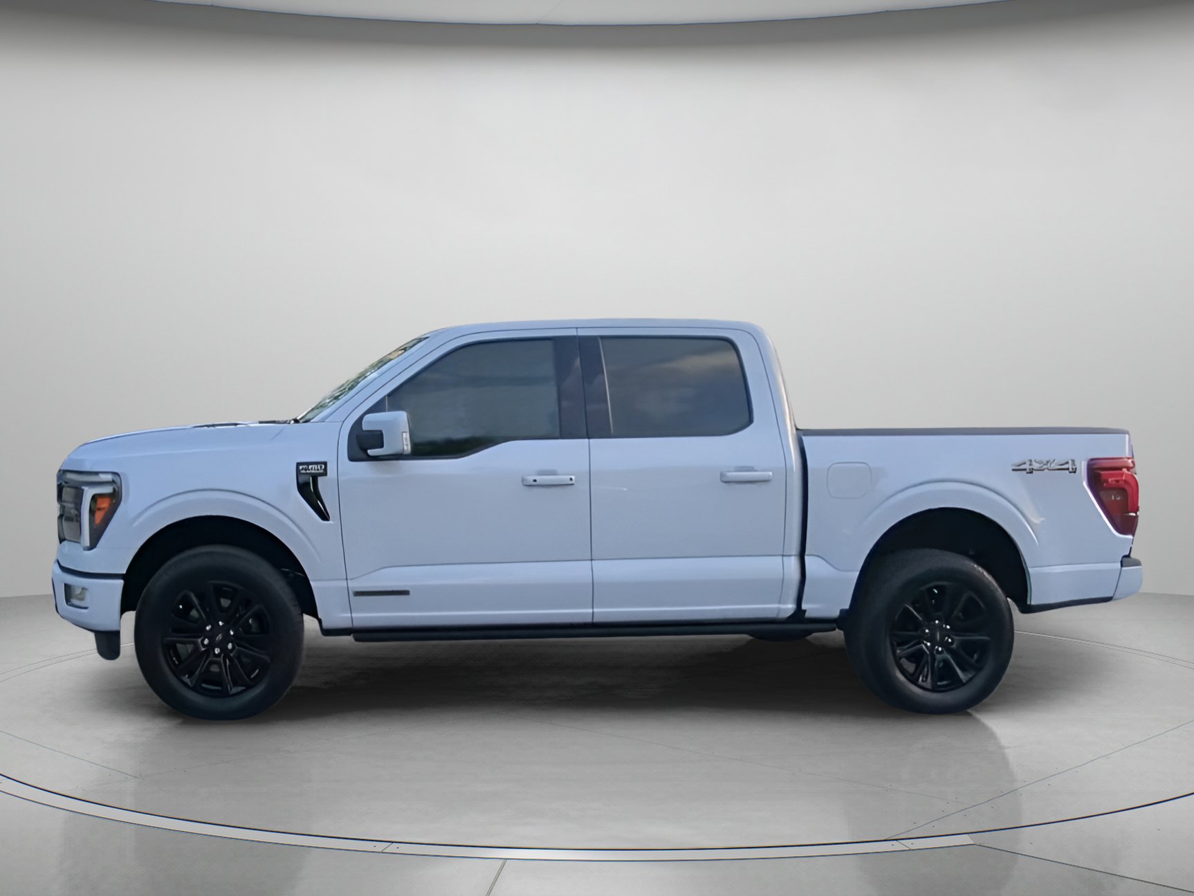 Certified 2025 Ford F150 Platinum AWD/4WD image 16