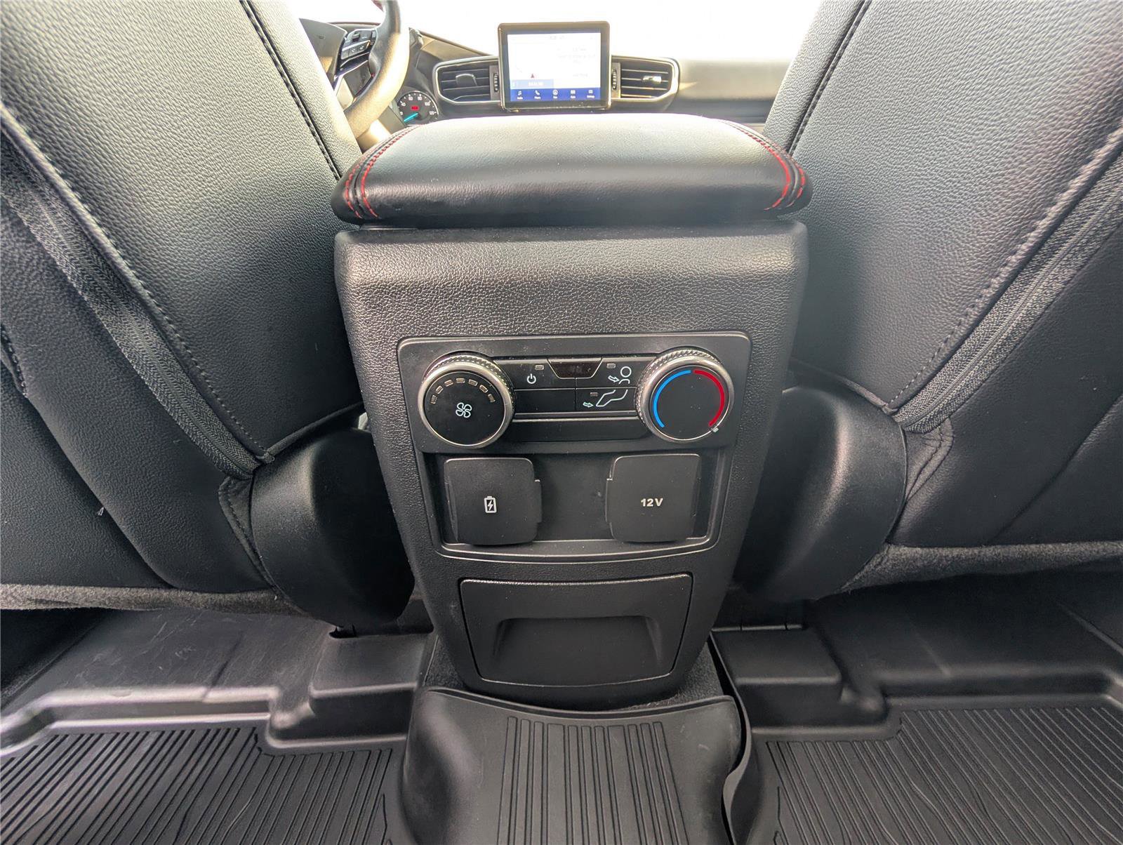 Certified 2023 Ford Explorer ST-Line w/ Class IV Trailer Tow Package image 18