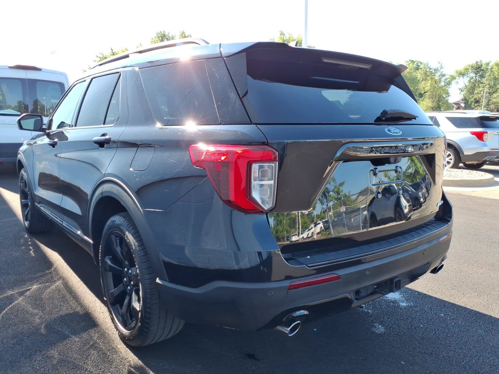 Certified 2024 Ford Explorer ST-Line w/ Class IV Trailer Tow Package AWD/4WD image 4