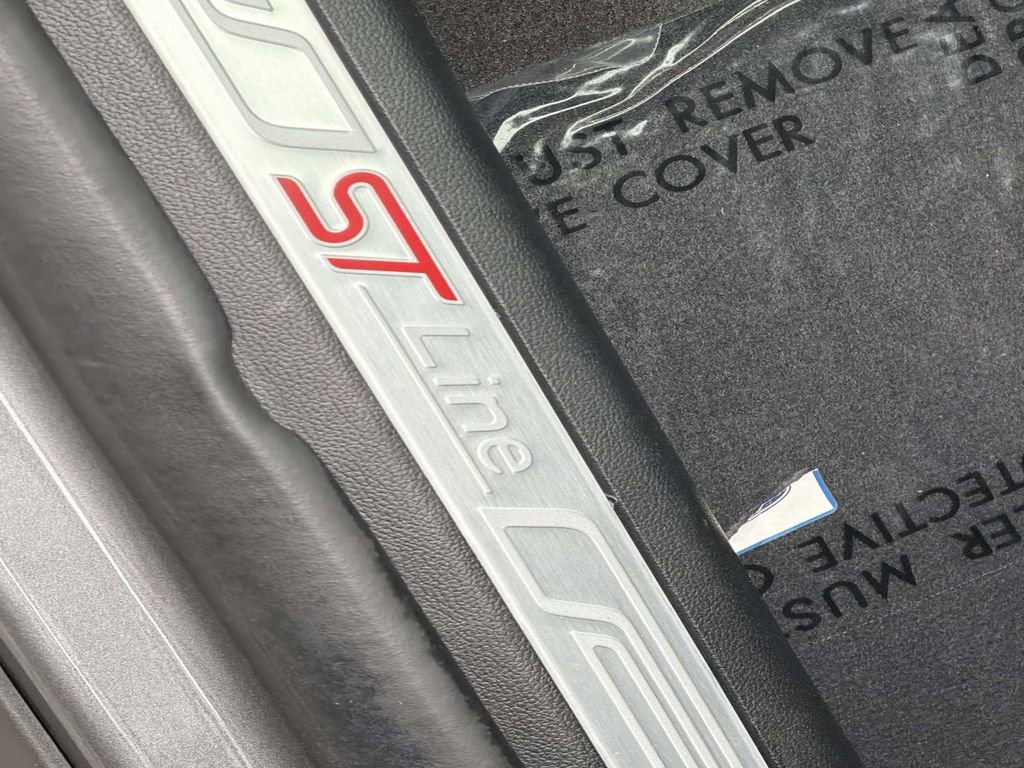 Certified 2023 Ford Explorer ST-Line w/ Class IV Trailer Tow Package image 27