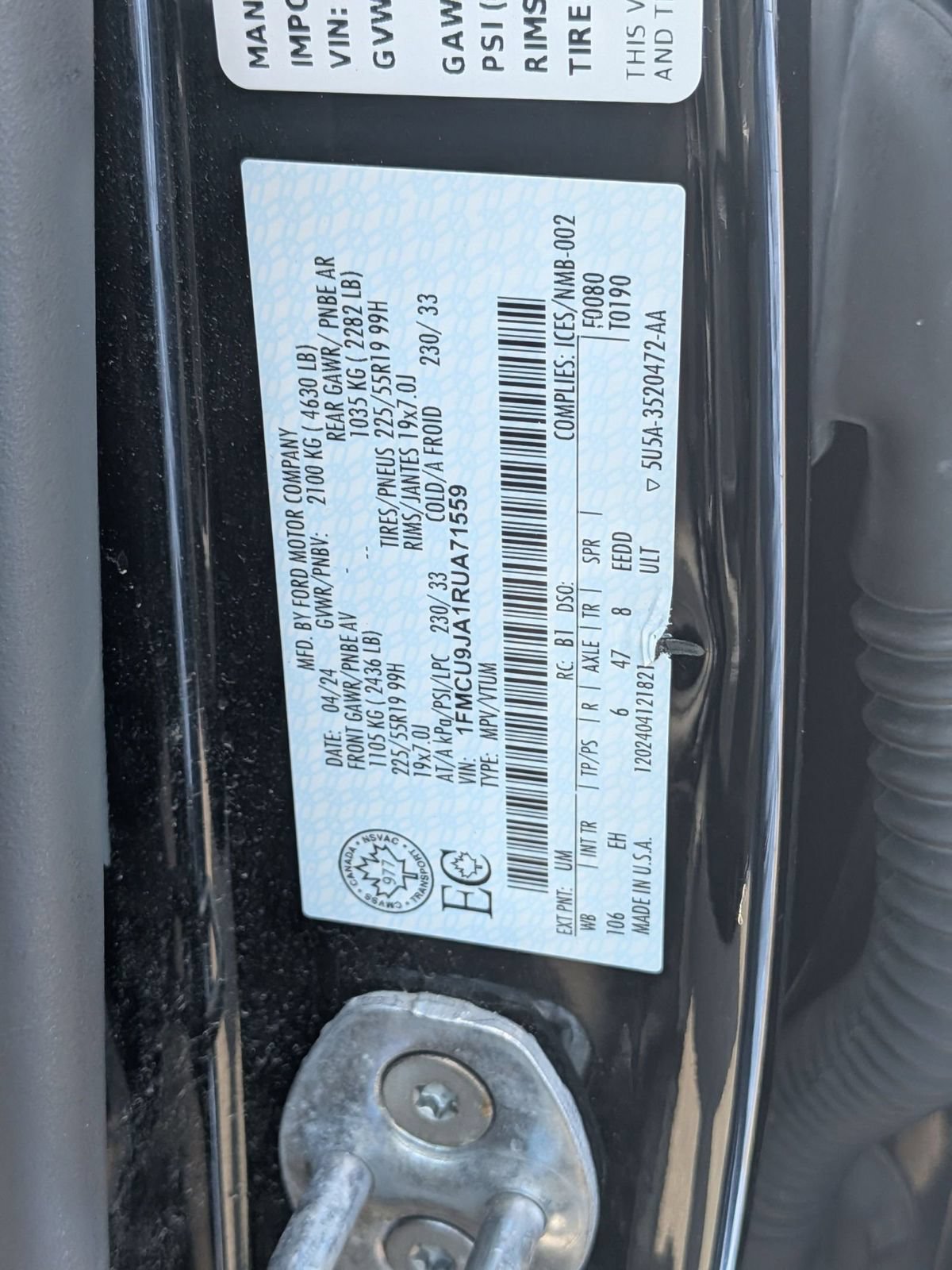 Certified 2024 Ford Escape Platinum AWD/4WD image 34