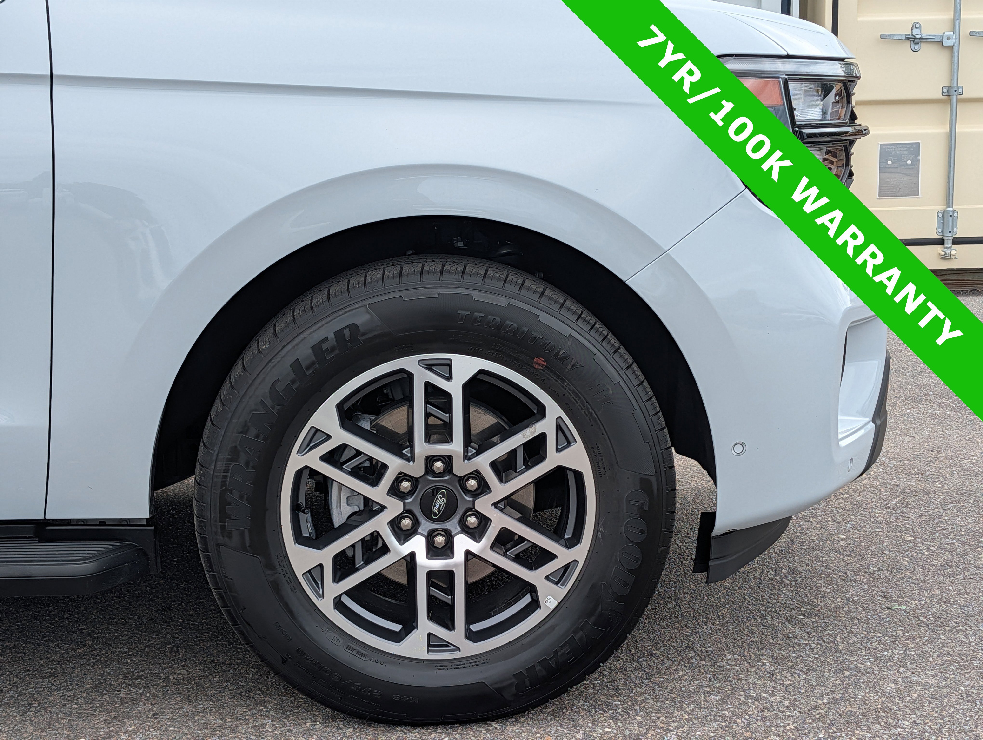 Certified 2025 Ford Expedition Active RWD image 11